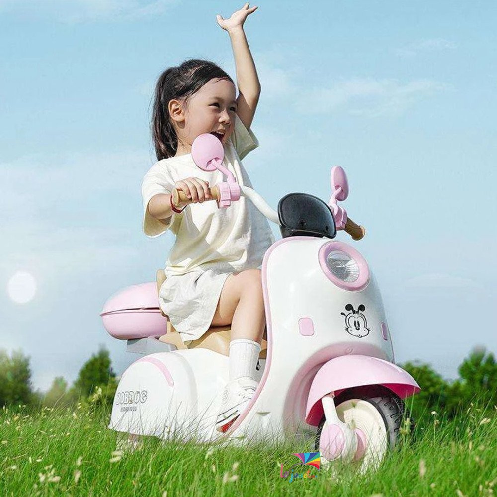 Moto électrique enfant Vespa 12V WN-258 | LEJOUET.MA