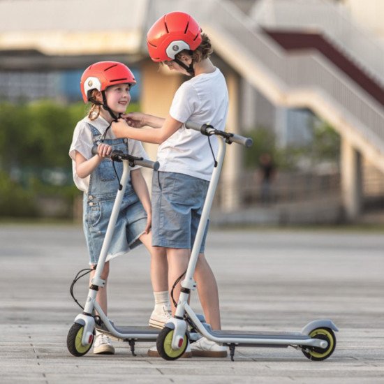 Trottinette électrique Segway Ninebot Zing C8 - enfants