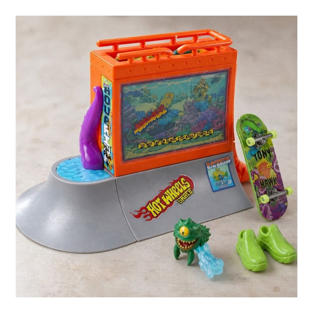 Hot Wheels Monster Trucks Arena Smashers Bone Shaker HGT91