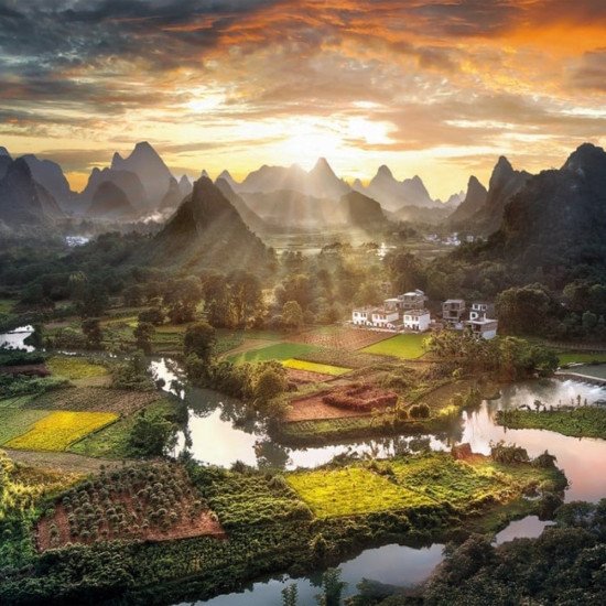 Puzzle 2000 Pièces Vue de Chine Clementoni CL-2000