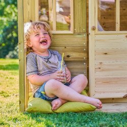 Maisonnette cabane en bois FSC® avec toboggan vert pomme LOFT TP Toys
