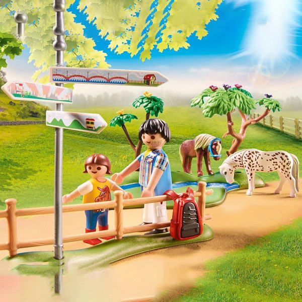 Grands parents avec petit fils Playmobil - 70990 -