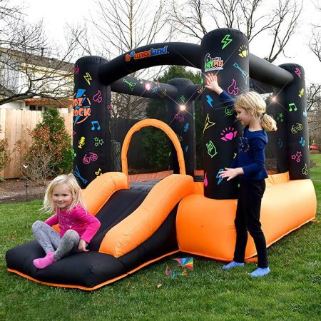 Château Gonflable INTERACTIF Hit ME Happy AIR - HAPPY HOP - Kidz Rock -