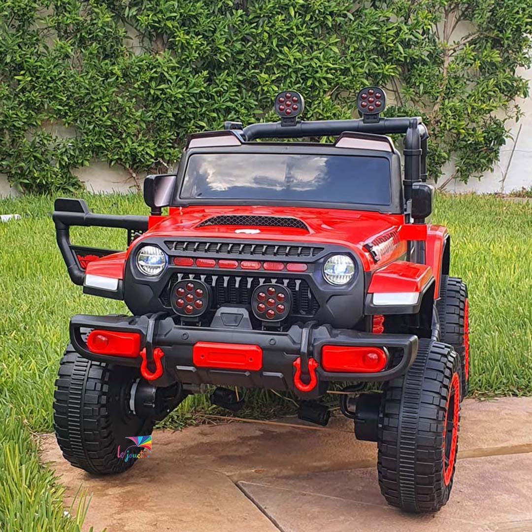 Voiture électrique 4x4 pour enfant style Jeep avec LED & grosses roues 5 Voiture électrique 4x4 pour enfant style Jeep avec LED & grosses roues – Image 5