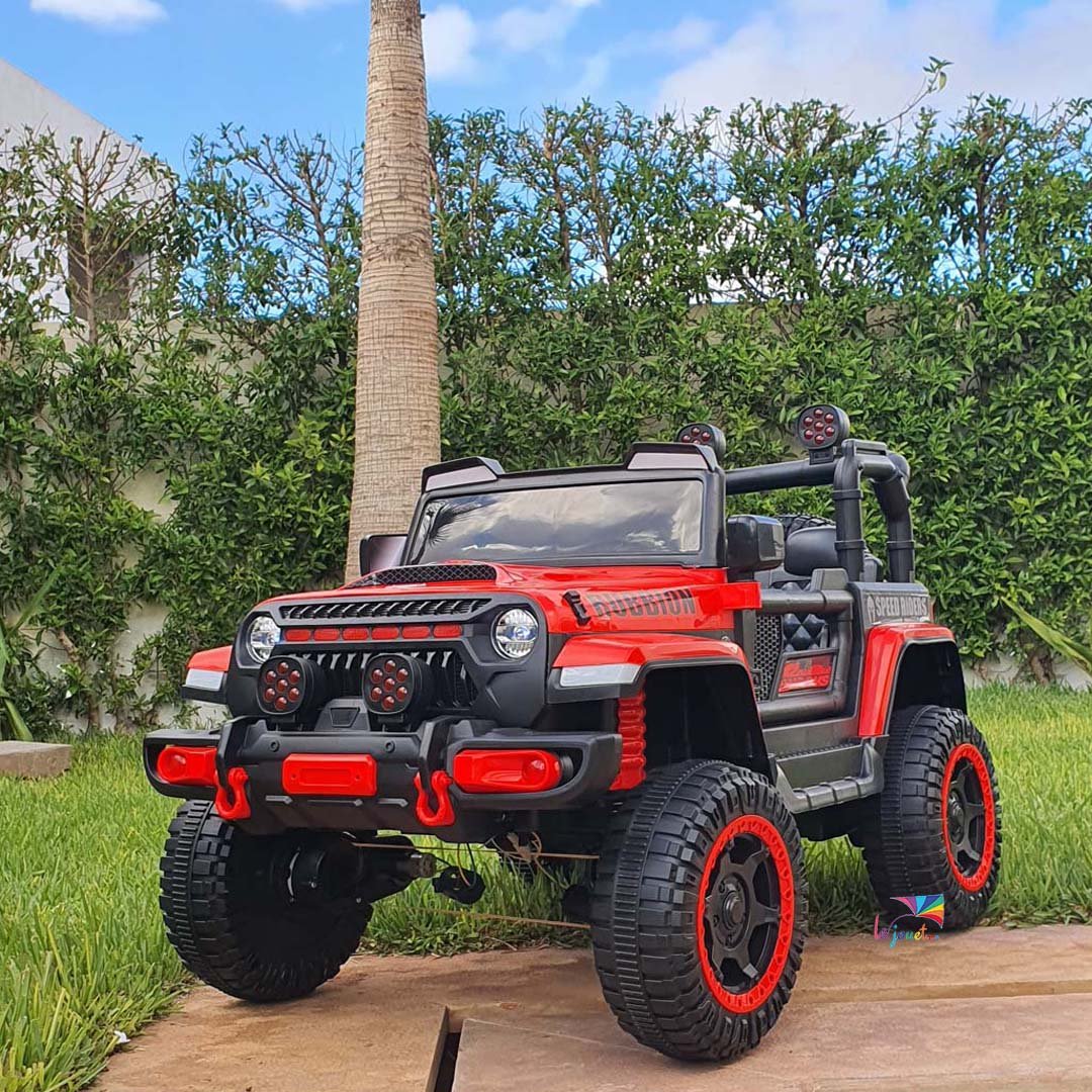 Voiture électrique 4x4 pour enfant style Jeep avec LED & grosses roues 3 Voiture électrique 4x4 pour enfant style Jeep avec LED & grosses roues – Image 3