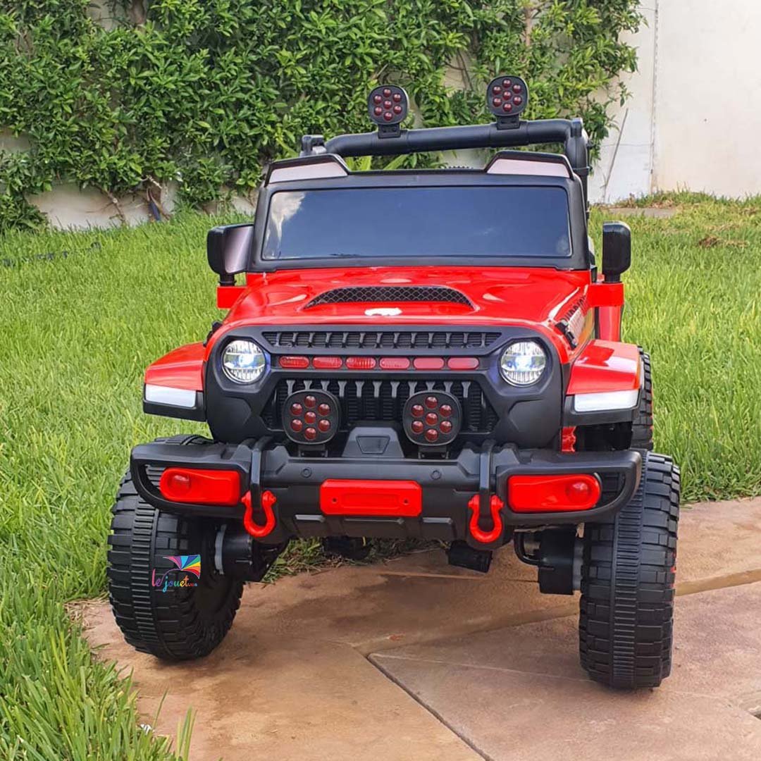 Voiture électrique 4x4 pour enfant style Jeep avec LED & grosses roues 9 Voiture électrique 4x4 pour enfant style Jeep avec LED & grosses roues – Image 9